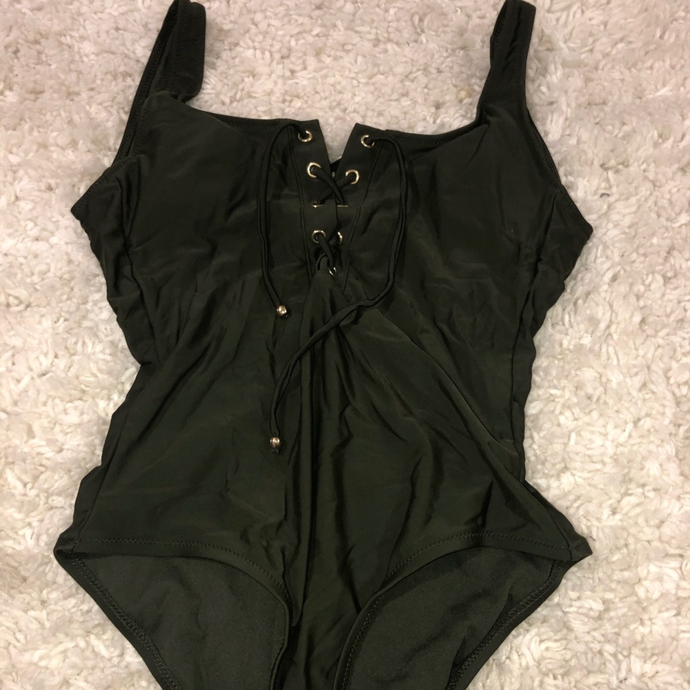 Missimo one piece